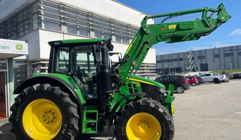 John Deere 6120M / 6120 M